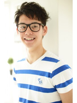 フェリシータ 緑地公園店(felicita) メガネ男子♪ツーブロックニュアンスパーマさわやかショート