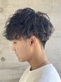 ヘアステーションフラット(HAIR STATION FLAT)&nbsp;潰れやすいトップと後頭部にニュアンスパーマで立体感を再現。