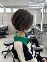 イキ 表参道(iki omotesando)&nbsp;モード/無造作ウェーブ/大人ガーリー[表参道駅]