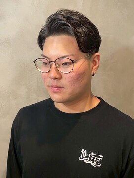 ディスイズバーバーサード(THIS IS BARBER 3rd) メンズカット ツーブロック フェード 刈り上げ アップバング