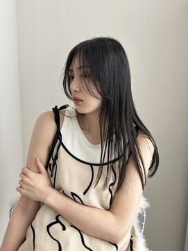 エイチ 梅田(H) ミニウルフホワイトグレージュレイヤーカット大人ショート美髪