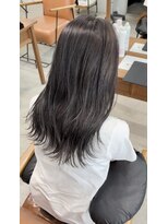 ニコル(Nicoru*)&nbsp;ブリーチ履歴を活かした黒っぽグレージュ SON