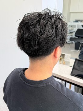 ビューナゴヤ 名駅(VIEW NAGOYA) メンズ/サーフカール/刈り上げセンターパート/波巻きツイスパ