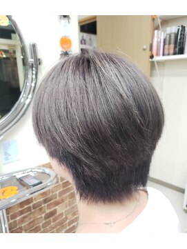 髪こうぼう ボブスタイル