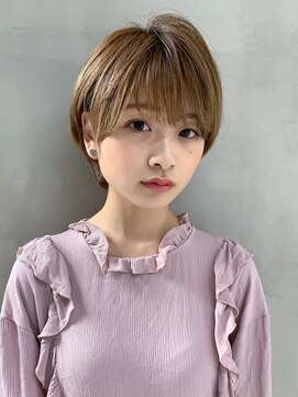 ミィ 表参道(mee.) 【mee.】　ハセガワヒトシ　ベージュ大人かわいい丸みショート