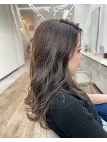 ナンバー イル デュッカ 札幌(N° il duca)&nbsp;大人かわいいくびれミディラベンダーインナーカラー