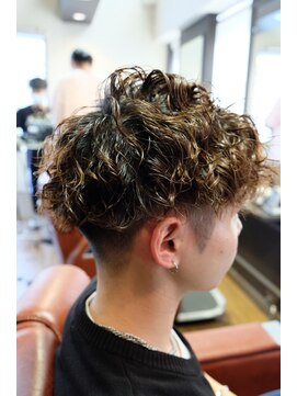 ディスパッチヘアー 今津店(DISPATCH HAIR) ツーブロックxスパイラルパーマ