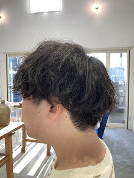 ムク(mUku) メンズ/ マッシュスタイル/ ツイストスパイラルパーマ