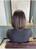 内巻きも外ハネもかわいい大人スタイル