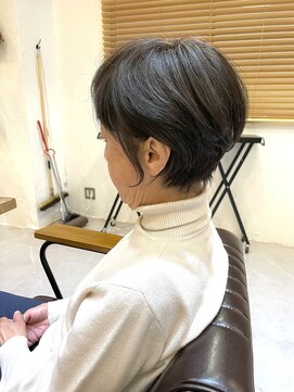 チリンバイロストシティー(Chillin by LOSTCITY) ショートボブショートカットブリーチインナーカラー