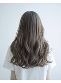オリーブグレージュ