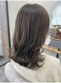 透け感アッシュグレー