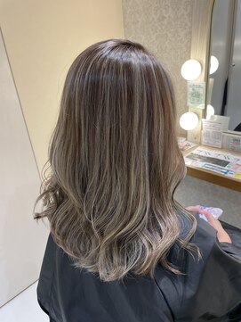 ソエル(Sowel) 【千田】ミルクグレージュハイライトカラー