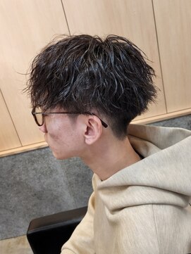 ニアウ 伊勢崎連取店(Niau) 刈り上げショートマッシュツイストスパイラルパーマ