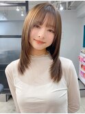 小顔 前髪 レイヤーカット ホワイトグレージュ"