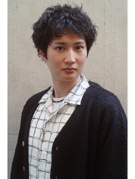 レジュアル(RESSUAL) かき上げヘア　ニュアンスマッシュ　サイドパート　ビジネス