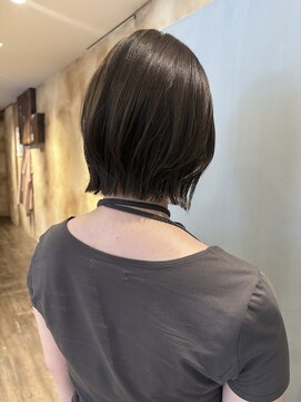 ロット(lot) 【kanau】簡単セット♪♪ミディアムボブ