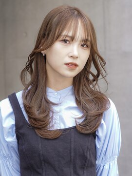 アーレント(AREND) 顔まわりレイヤーの大人ロング