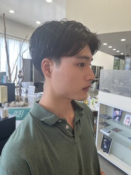 スニップス ダズ(SNIPS DOES) 毛流れで作る、大人ナチュラル