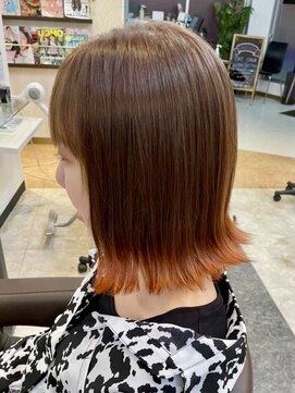 宇都宮ハイレイヤーウルフカットアンブレラカラーシャギーカット