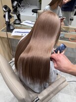 エン 栄店(enne)&nbsp;ミルクティーブラウン/大人ガーリー/ミディアムレイヤーカット