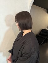 ユッカ 梅田(YUCCA)&nbsp;【 YUCCA 】大人可愛い/オリーブカラー/ぱつっとボブ
