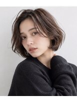 シンカ 湘南江ノ島 鵠沼(shinka) やわらか毛流れの大人ボブ×ショコラブラウン