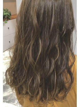 ヘアーデザイン ドア(hair design door) ロングスタイル×ハイライト