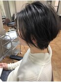 ショートボブ
