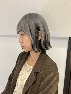 トレス(TRESS) 外ハネレイヤー　コントラストハイライト　ボブレイヤー