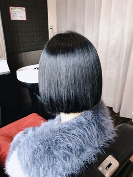 ヘアーイーダッシュ(HAIR E') 切りっぱなしボブ黒髪