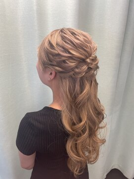 マーズ(Hair&Make Mars+) ハーフアップ