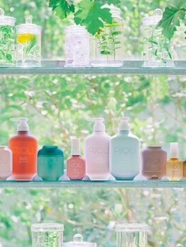 ヘアーサロンドラゴルーチェの写真/《本格ヘアケアで手触りなめらか＊》種類豊富なトリートメントで徹底的にダメージ補修◎潤い溢れる美髪に♪