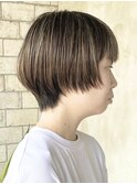 大人ショートボブマッシュショート前下がりショート前髪短め