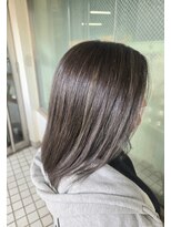 ミニィバイミラーズ(Miniy by Miroirs)&nbsp;細ハイライト&カーキカラー