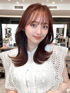 ラルユー 金山(LallYou) 30代代大人かわいい前髪ありのマッシュショートハイライトカラー