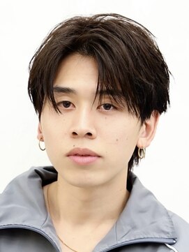 ルーシー 渋谷(LUCEY) センターパートフェザーパーマツイストスパイラルパーマメンズ