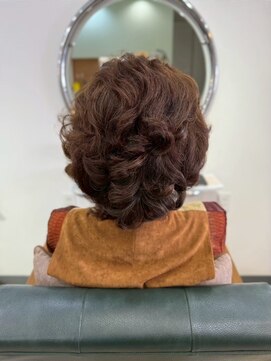 ビィーワンイースト(Be 1 EAST) ミディアムパーマ