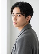 シスタ(SISTA)&nbsp;ブルーブラック/刈り上げセンターパート/黒髪/ツーブロック/