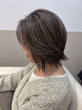 ソエル(Soell) 元町 白髪ぼかし 白髪染め ミディアムレイヤー チャコールグレー