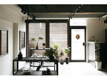 カル(caru)の写真/【北浦和駅徒歩3分】大型店が苦手な方も◎ゆったりとしたプライベート空間で、あなただけのsalontimeをー。