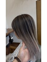ブランチ(branch)&nbsp;「ナチュラルに盛れる」外国人風！超立体感！バレイヤージュ