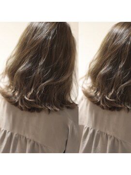 エミュ 新宿(emu) 切りっぱなしボブにカーキカラー U-REALM otto 川田