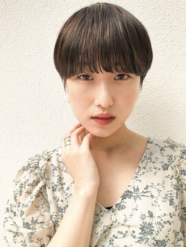 ミィ 表参道(mee.) 【mee.】 クールショートピンクベージュシルバーカラー