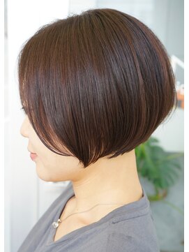 トランクヘアデザイン(TRUNK Hair Design) 【TRUNK Hair Design 西本】前下がり大人ショートBOB