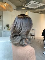 ロエ(loe)&nbsp;ハイライトで作る上品大人バレイヤージュ