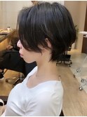 美髪にオトナかわいいホワイトグレージュネビージュショートボブ