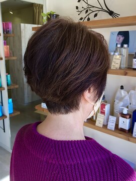 ラット(RUT) トップふんわりショートヘア