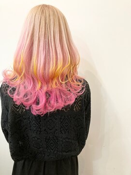 ラフ 原宿(L.a.a.g.f harajuku) グラデーションピンク×イエロー@原宿