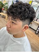 スペインカールラルフカールフェードカットメンズ外国人風パーマ